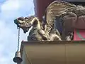 Dragons at the corners of the roof