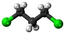 Ball-and-stick model of the 1,3-dichloropropane molecule