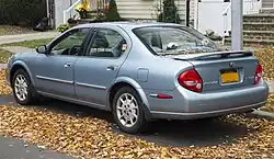 Rear view of pre-facelift Maxima GLE (US; 2000)