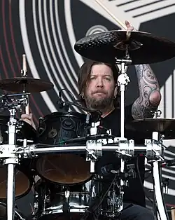 Phillips performing with Alter Bridge in 2017