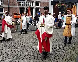 Seminarists carrying 'minor' reliquaries