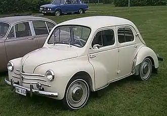 Renault 4CV.
