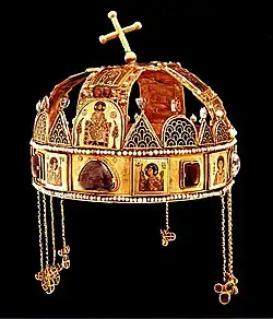 Colour photograph of the crown of Saint Stephen