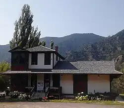 Antique shop in Alberton