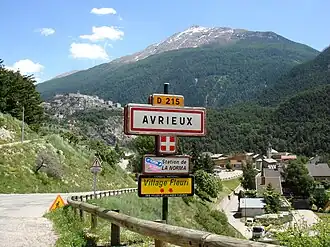 The road into Avrieux