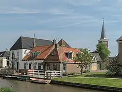Baard, church in the street