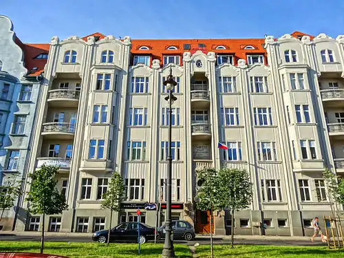 View of the frontage from Mickiewicz Alley