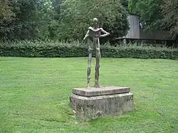 Statue of Nescio (1991) on the Rijksstraatweg