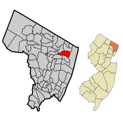 Location of Closter in Bergen County highlighted in red (left). Inset map: Location of Bergen County in New Jersey highlighted in orange (right).