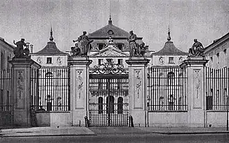 Gateway of the Bruehl Palace in Warsaw, with the classicist palace building in the background