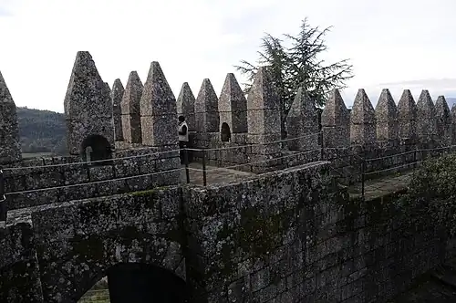 Battlements and the round-path at Póvoa de Lanhoso Castle, late 11th century.