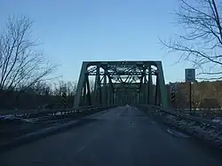 Cochecton–Damascus Bridge, the dividing line between PA 371 and Sullivan CR 114