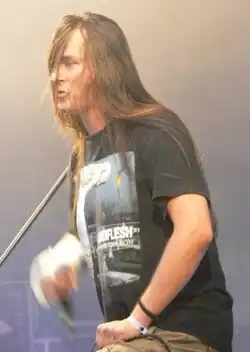 Kowanek performing in 2006