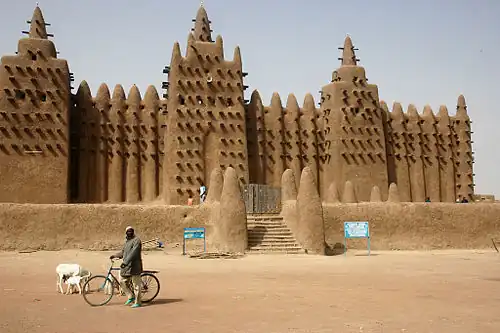 The Great Mosque of Djenné, Djenné, Mali, an icon for the Sudano-Sahelian architecture, unknown architect, originally built in the 13th-14th centuries, rebuilt in 1907, adobe