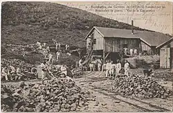 Loading the tipper lorries under the crusher