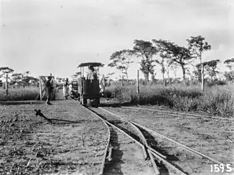 Narrow gauge railway transporting coffee, 1931/32