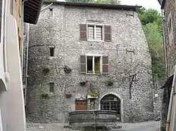 Anselme Fountain (1711).