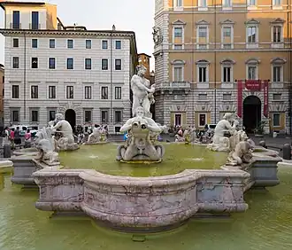 Fontana del Moro, Piazza Navona