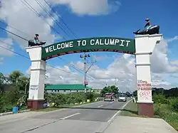 Calumpit Welcome Arch, viewed from the Calumpit-Pulilan Road
