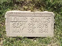 Grave of Louis Sands (1875–1941).