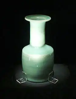Southern Song dynasty celadon vase with dish shaped mouth, Longquan celadon