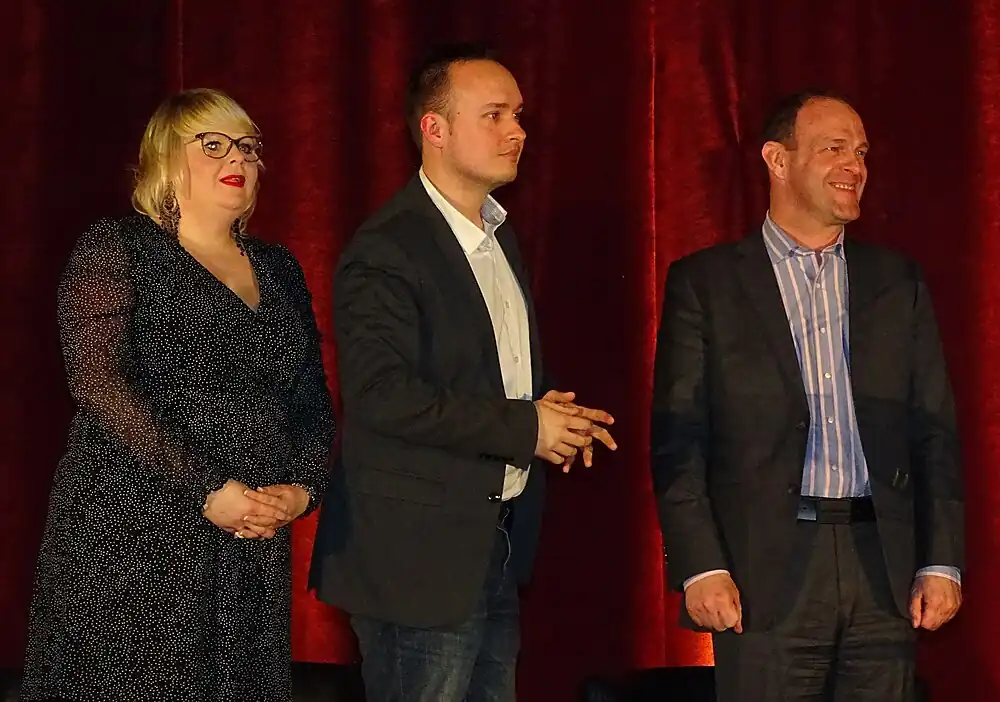 Hénin-Beaumont - Meeting de soutien aux candidats des cantons de Hénin-Beaumont-1 et Hénin-Beaumont-2 en présence de Marine Le Pen (20).JPG