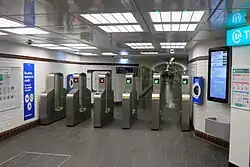 Mezzanine leading to entrance 7