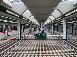 Platform 4 of Hütteldorf station