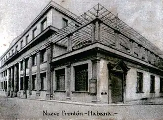 Habana-Madrid, Exterior of Havana fronton. Calles Belascoain y Sitios.