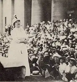 Harriet Taylor Upton speaks at the Ohoi Statehouse in 1914