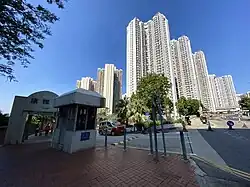Car entrance to the court