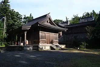 Honden from different angle