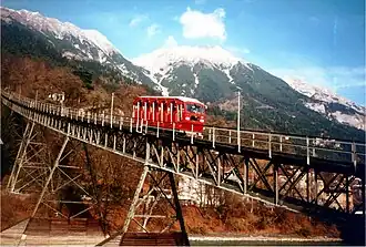 The Innbrücke ("Inn Bridge") of the old line, ascending from the lower station