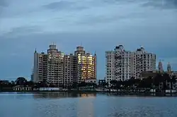 Mirania Lake, Topsia