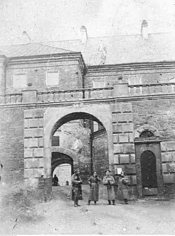 Soldiers outside the castle