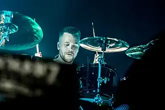 Wayne performing with In Flames in 2018