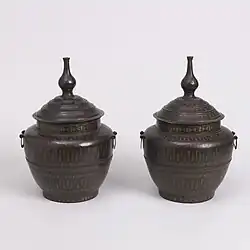 Bronze jars (19th century)