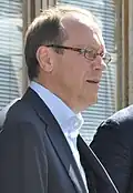Jorma Ollila M.Sc. (Tech.), M.Pol.Sc., M.Sc. (Econ.) CEO of Nokia, Chairman of Royal Dutch Shell