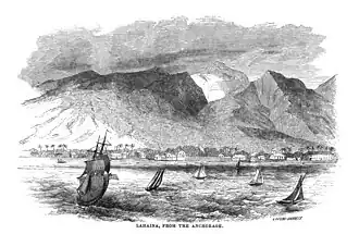 Exterior of Lahaina Fort (center) and Hale Piula (right) as viewed from ships anchored in Lahaina Roads in the 1840s[27]