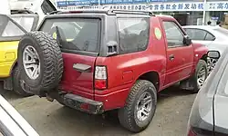 Landwind X9 pre-facelift rear