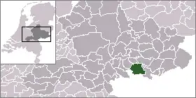 Monochrome location map of the Dutch province of Gelderland with boundaries of all municipalities, with Bergh area highlighted in green. Top-left corner includes inset of overall map of Netherlands, with Gelderland highlighted within.