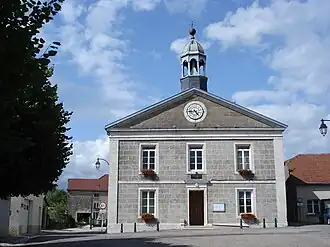 The town hall in Clefmont