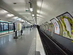 View of the Château de Vincennes terminus.