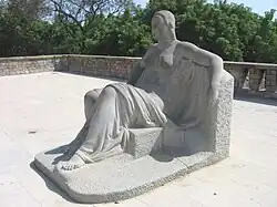 Serenidad (1928), by Josep Clarà, Jardines de Miramar.