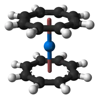 Molecular structure of plutonocene