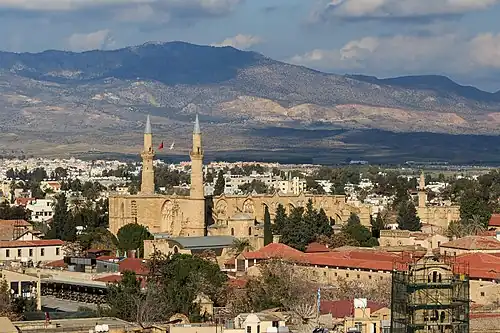 Ayia Sophia quarter, looking north. Selimiye (Ayia Sophia) mosque in centre. Minaret of Yeni Jami (grey top) behind. Haydar Pasha mosque on right. Bedestan in foreground