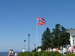 Norwegian flag atop Fløyen