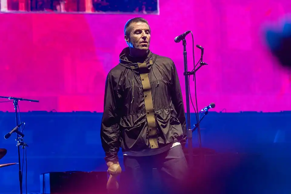 OasisCardiff040725-76 - 54640243751.jpg