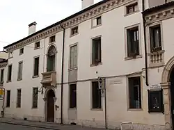 Palazzo Pagello, facade