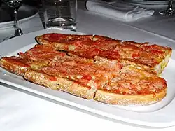 Tray of pa amb tomàquet